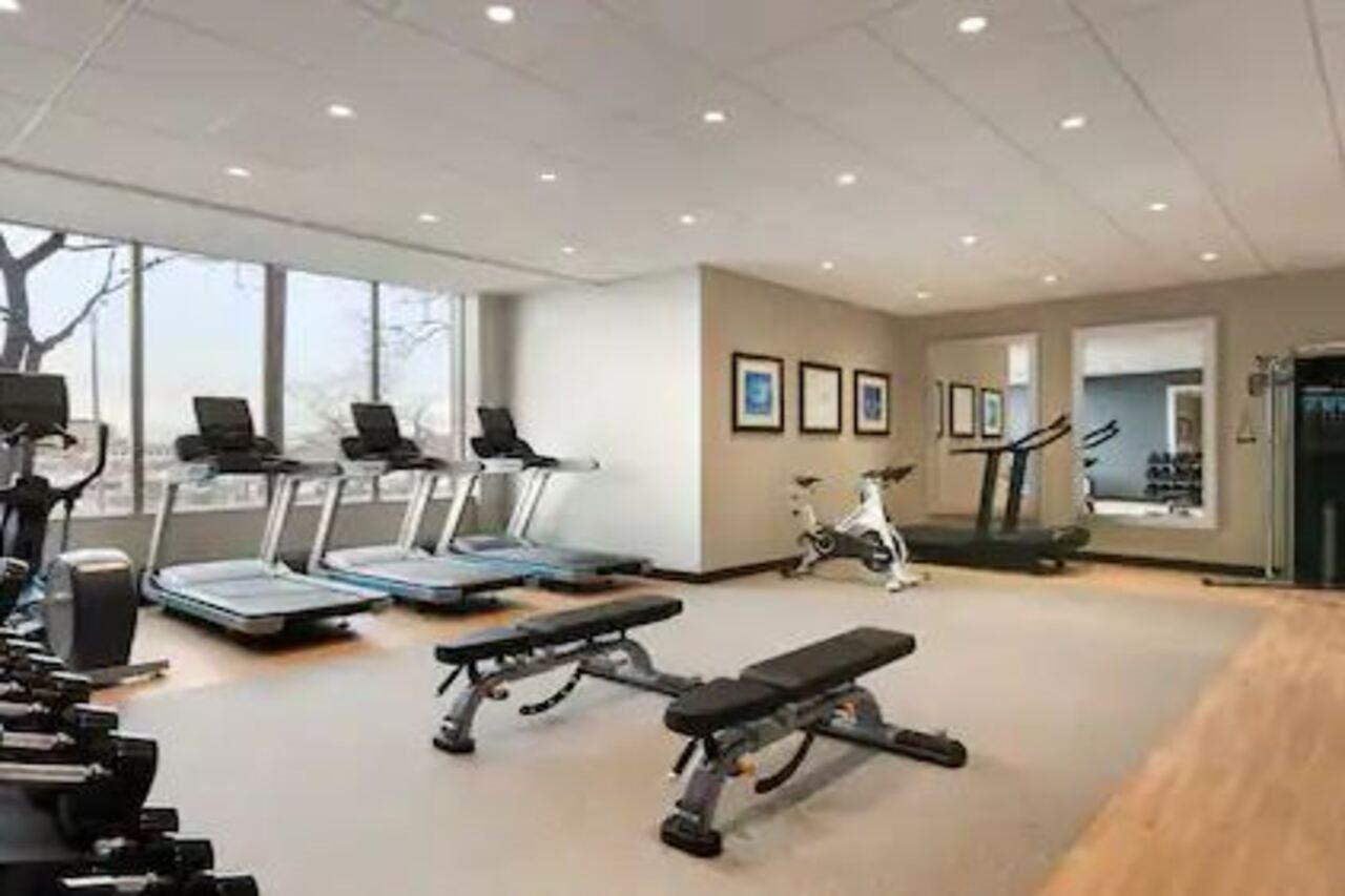Embassy Suites By Hilton Toronto Airport Dış mekan fotoğraf