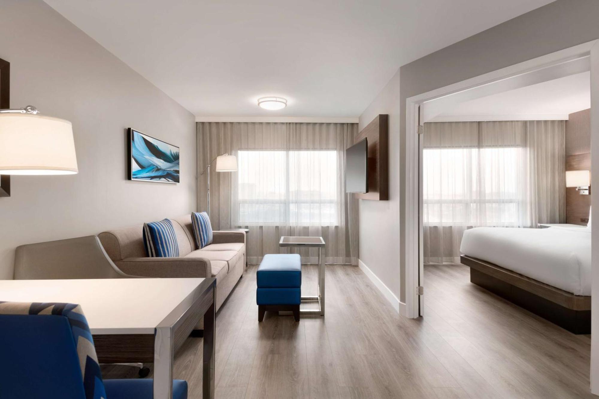 Embassy Suites By Hilton Toronto Airport Dış mekan fotoğraf