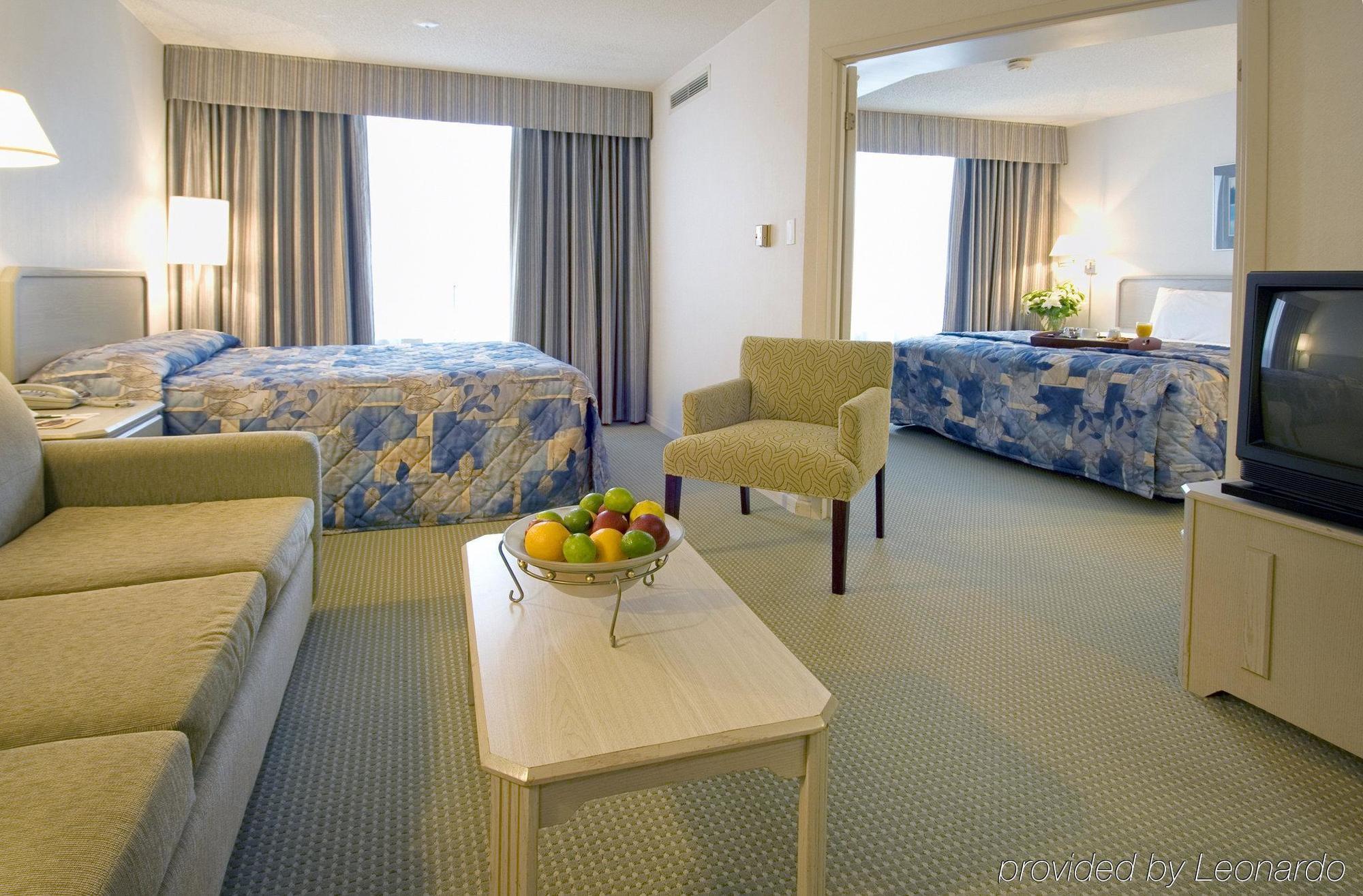 Embassy Suites By Hilton Toronto Airport Oda fotoğraf