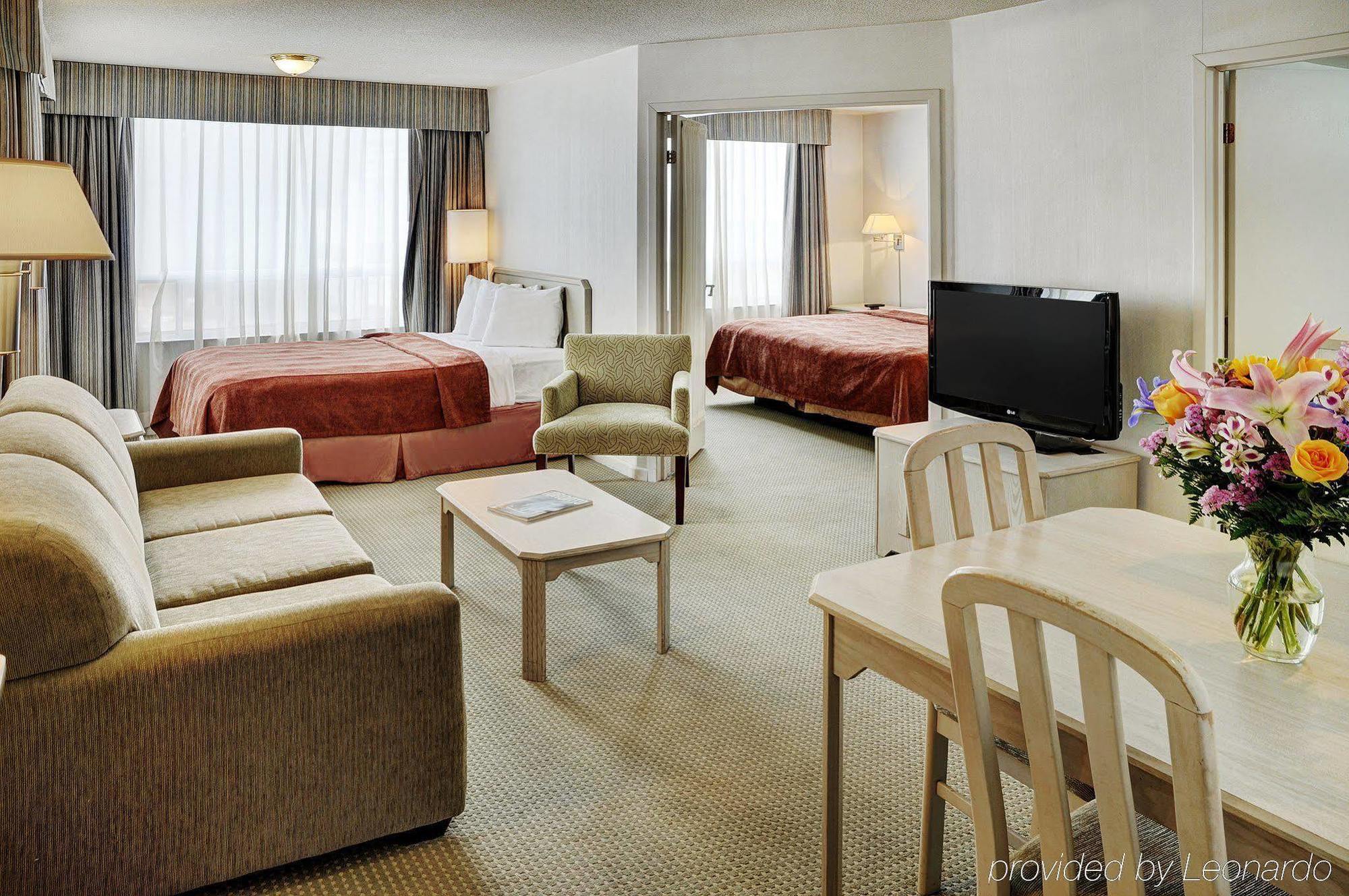 Embassy Suites By Hilton Toronto Airport Dış mekan fotoğraf